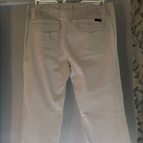 Woman’s tall White khaki pants size 32 - Picture 4 of 4